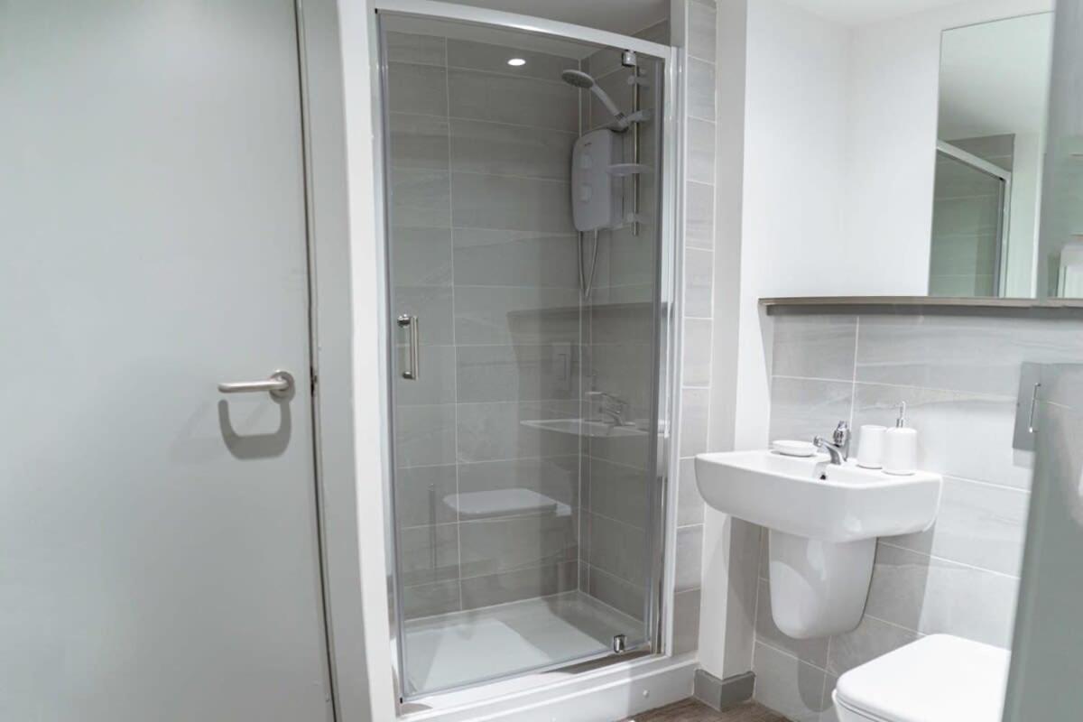 Contemporary 1 Bed Apartment In Central Liverpool Exterior foto