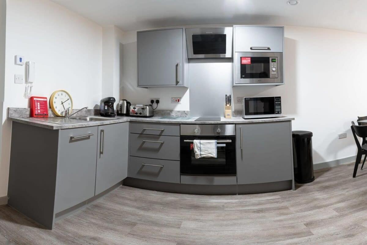 Contemporary 1 Bed Apartment In Central Liverpool Exterior foto